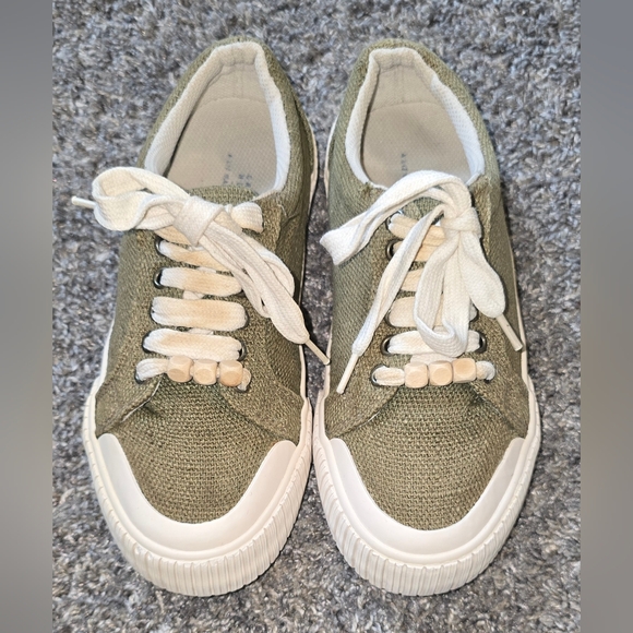 Crazy Horse Liz Claiborne Canvas Sneakers Womens  6.5 Olive Low Lace Up Casual - Picture 9 of 9